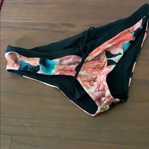 Reversible lululemon swim suit bottoms